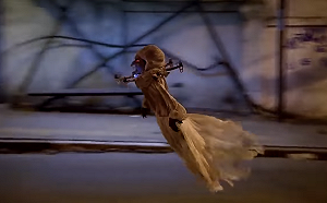 （影）武漢肺炎政府用無人機殭屍趕市民回家? 原來真相是........