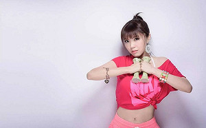 清明節緬懷先烈   劉樂妍:身在中國很驕傲很感動