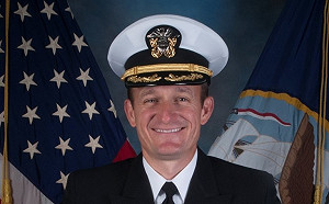 羅斯福號染疫 紐時：遭解職艦長確診武漢肺炎