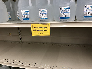 各國政府瘋狂攔截防疫物資  美國被指控「很愛搶」