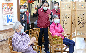 逛市場夜市沒戴口罩開罰1.5萬  侯友宜：以勸導為主處罰為輔