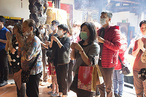 萬和宮媽祖聖誕三獻禮  陪祭生觀禮席減少  臉書直播誠意依舊