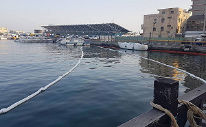 澎湖馬公漁港驚傳漏油事件　中油開挖路面找原因