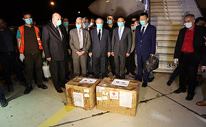 只有兩箱？中國捐敘利亞檢測試劑 畫面淒涼敘國研究專家抱不平