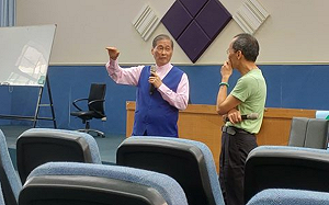 洪聖斐觀點》打大學生的到大學演講  台灣平行時空的荒謬見證