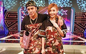 「腎虛公子」名不虛傳！羅志祥、愷樂雙人瑜珈畫面曝光