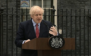 休養1個月 強生戰勝病毒復工揭禁足令鬆綁5條件