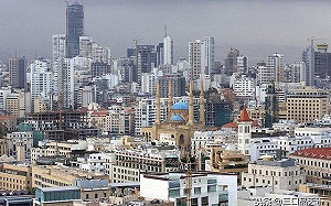 黎巴嫩經濟危機又逢疫情  群眾抗議攻擊銀行