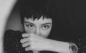 中國網友起底周揚青「超硬老爸」！有軍方背景曾任知名銀行董座