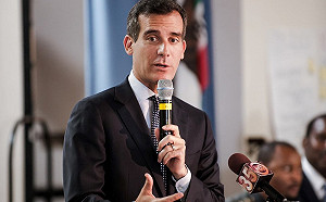 武漢肺炎》洛杉磯開放全民篩檢！  市長籲:無症狀者也歡迎