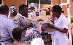 進口試劑盒太扯了！坦尚尼亞山羊、泡泡果竟驗出「確診」