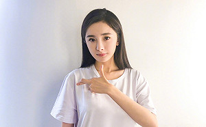 女神楊冪驚爆禿頭危機！高髮際線曝光 粉絲嚇壞了