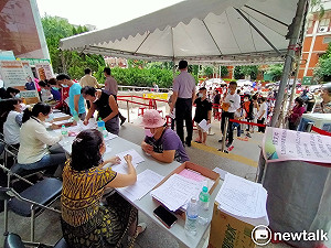 現場直擊》便民紓困變擾民  民眾怒飆：我賣玉蘭花 向誰要工作證明