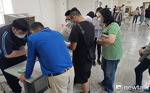 蔡坤龍觀點》紓困方案中央忙著搶政績 地方忙到慘兮兮