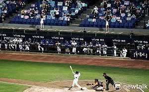 現場直擊》2020地表唯一開放觀眾入場的職棒開打