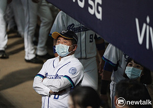 武漢肺炎》陳時中讚秩序良好！球場觀賽人數擬放寬至2000人