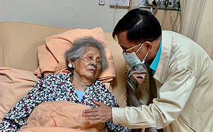 扁媽多次病危 陳水扁：這或許是最後一次母親節