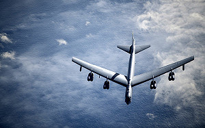 別想趁武漢肺炎搗亂！美7轟炸機出擊 警告中俄