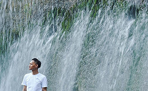 防疫也要安心玩！台灣3處水簾瀑布近距離感受沁涼