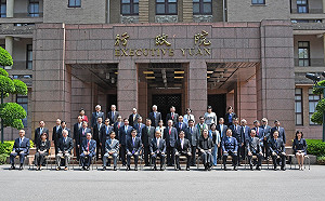 蘇貞昌率內閣總辭 陳美伶不續任、陳良基稱借調到5/19