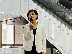 回家學習當家長 鄭麗君：當文化部長是人生中幸福、光榮的事
