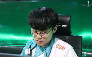 《英雄聯盟》果然是衛冕軍!DK中路ShowMaker KDA領先聯盟