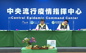 快訊》連11天零確診！指揮中心擺蓮子「確診連止」慶祝