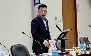 抨蔡4年前承諾全跳票  江啟臣：越來越看不見中華民國