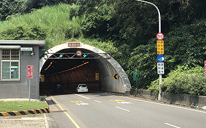 區間測速遭爆中國製「洗產地」爭議 高嘉瑜點名公路總局別推諉塞責