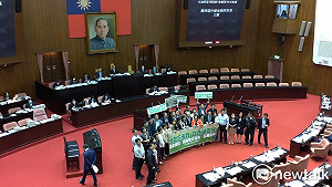 《農民退休儲金條例》三讀 年滿65歲農民可領退休儲金