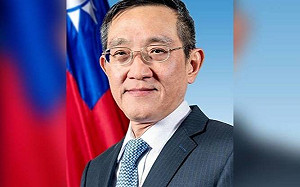 助國際口罩生產自給自足 外交部：協助推廣微型口罩一貫廠