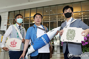 防疫五月天行前小爆雷  黃偉哲示範台南味穿搭