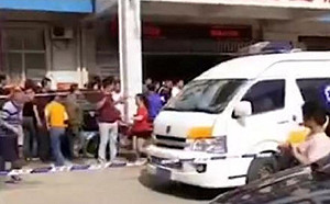 恐怖! 學校保全持刀隨機砍人 中國某國小近40名師生受傷