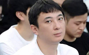 驚傳「千億富少」王思聰破產拍賣！轉型地攤經濟被酸爆