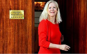 擅為桂民海女兒牽線救父 前瑞典駐中國大使受審