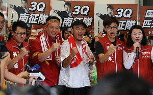 罷韓倒數》陳柏惟與楊大正合體車掃 嗆韓背信親中破壞民主