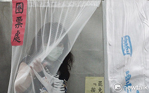 罷韓投票1823投開票所 2萬多人投入選務