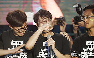 罷韓成功難掩激動情緒！領銜人陳冠榮喜極而泣