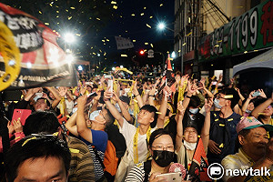 現場直擊》支持群眾擠滿罷韓總部  誓言給高雄更好的未來