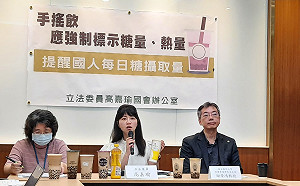 糖太多影響健康!   高嘉瑜籲手搖飲標示糖量熱量