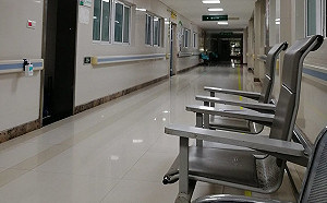 快訊》嘉義殺警案後  高雄突發攻擊員警事件  1人腹部遭刺傷勢嚴重