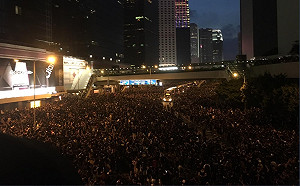 反送中周年！港人發起「流水式」遊行  仍有民眾遭捕