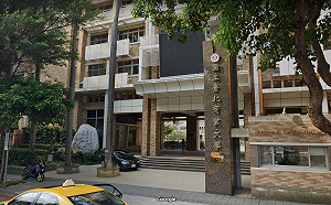 快訊》北商大驚傳墜樓事件 女大生命危送醫搶救中