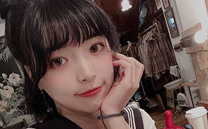 「一隻阿圓」自曝青澀畢業照 網一看驚呼：以為是林依晨！