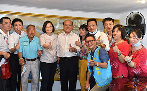 外館名片禁印「台灣」? 蔡英文澄清：外交部沒有禁止