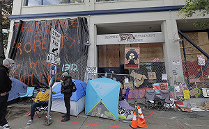 (影)無警時分  西雅圖「獨立」自治區現在這個樣