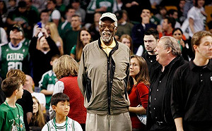 NBA／詹皇運動能力史上最強？86歲的「指環王」親自打臉