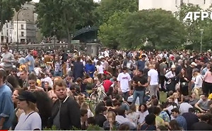 (影)悶壞了！仲夏音樂節 巴黎解封後首度人潮大爆發徹夜狂歡