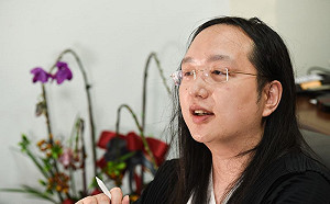 專訪／唐鳳拿到三倍券全捐出  談同婚法讚「超連結法案」