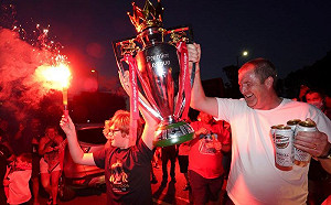 英超／等了30年！利物浦創造歷史  奪隊史聯賽首冠(影)